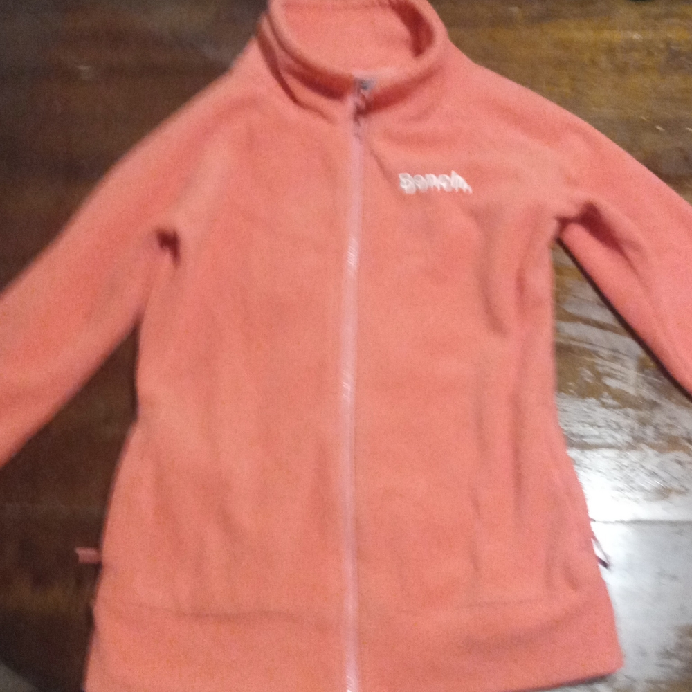 Bench zip up sweater coat